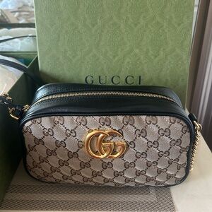 Gucci Women's Beige and Black Crossbody Bag with Gold Accents